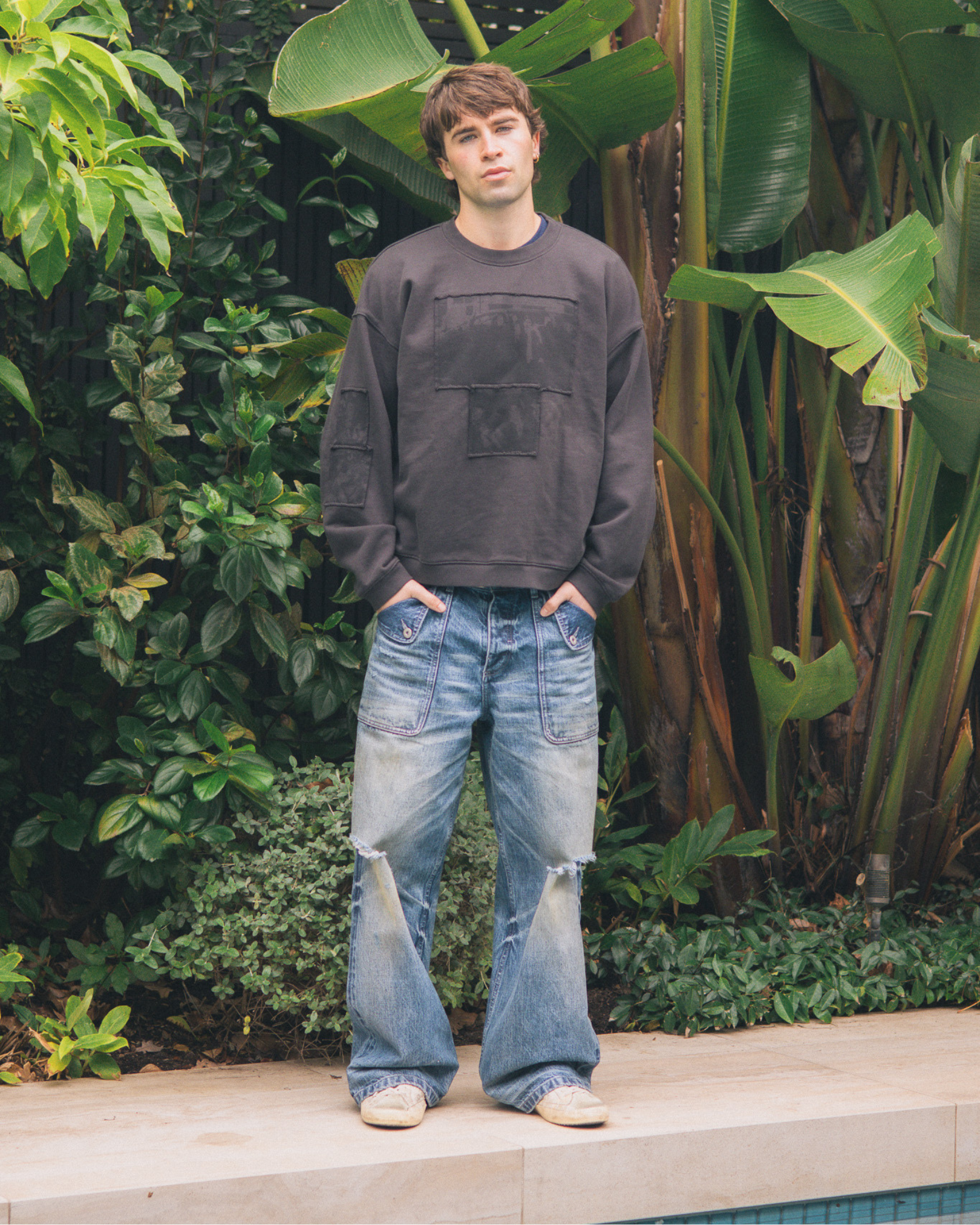 PATCH CREWNECK - WASHED BLACK