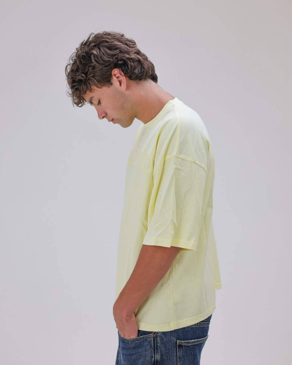 RILEY TEE - YELLOW