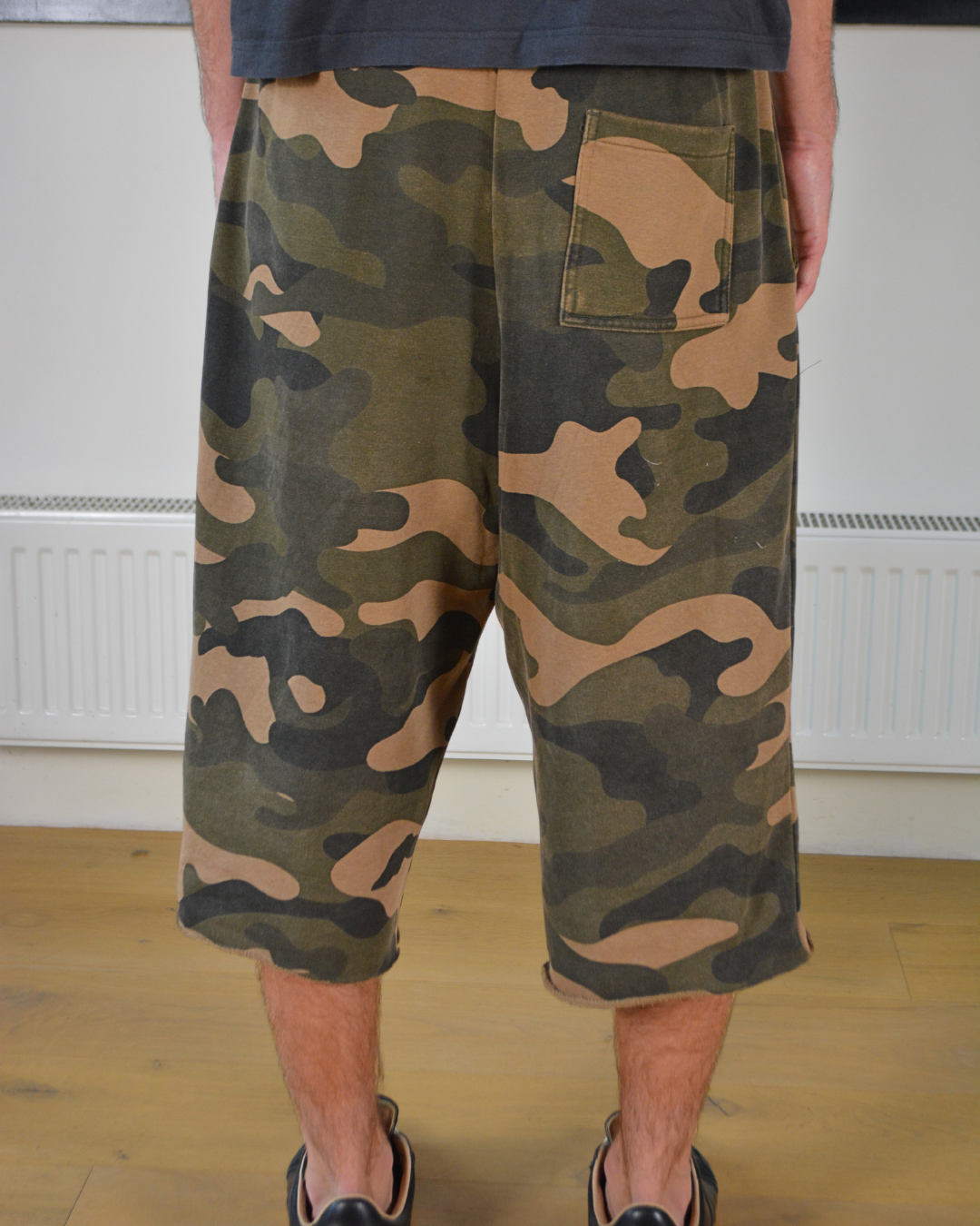 BACKLINE 3/4 TRACK SHORTS