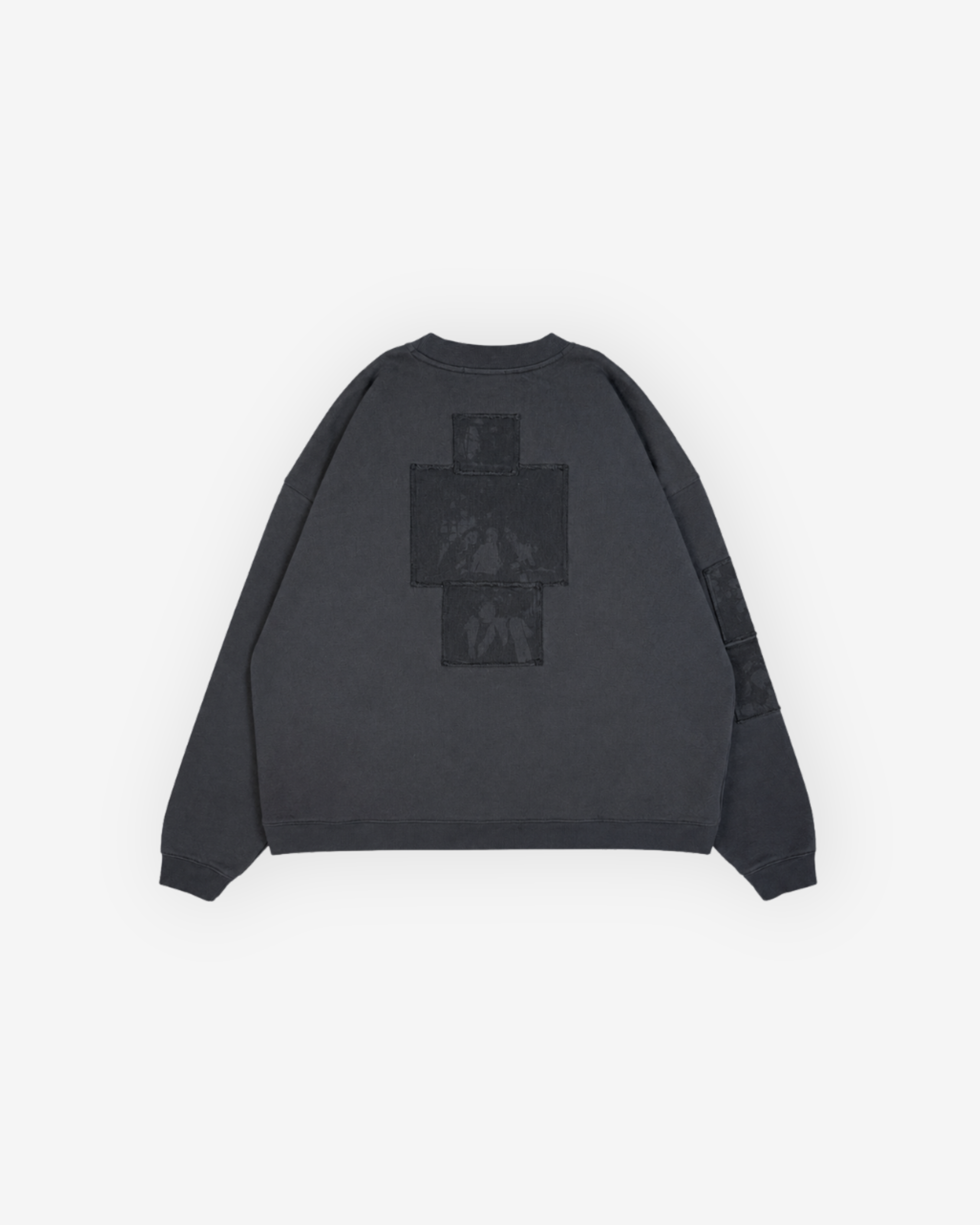 PATCH CREWNECK - WASHED BLACK
